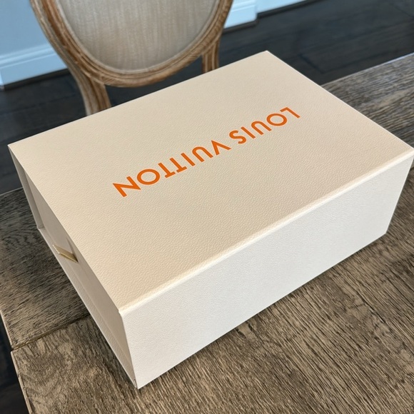NWOT LOUIS VUITTON FOLDABLE BOX - Picture 13 of 17